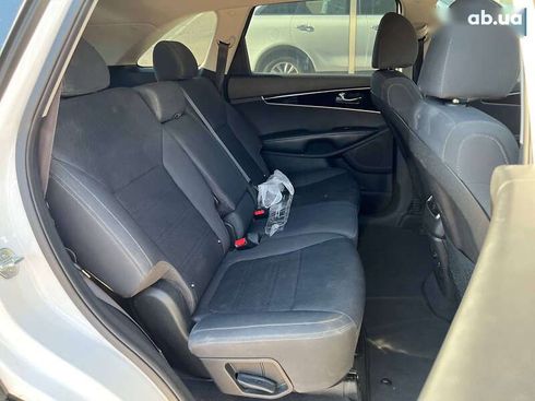 Kia Sorento 2019 - фото 13