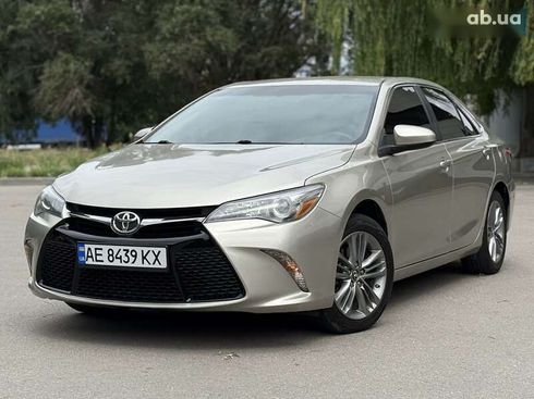 Toyota Camry 2016 - фото 2