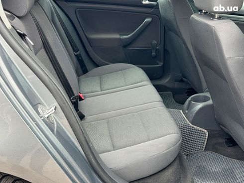 Volkswagen Golf 2005 серый - фото 63