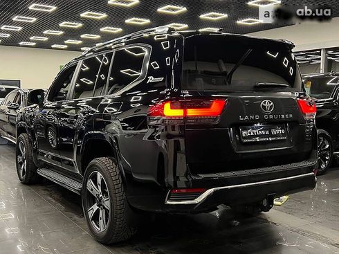 Toyota Land Cruiser 300 2021 - фото 15