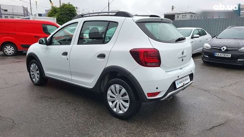 Renault Sandero Stepway 2021 - фото 15
