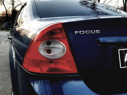 Ford Focus 2008 синий - фото 14
