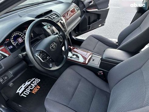 Toyota Camry 2011 - фото 23