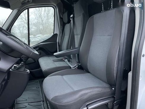 Renault Master 2022 - фото 26
