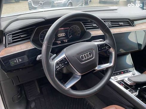 Audi E-Tron 2021 - фото 12