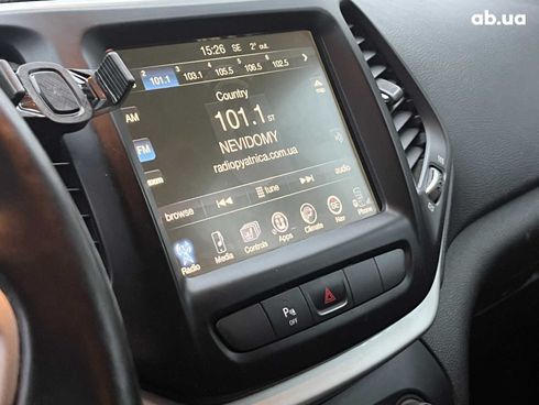 Jeep Cherokee 2015 черный - фото 22