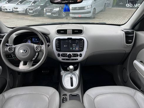 Kia Soul EV 2015 черный - фото 26