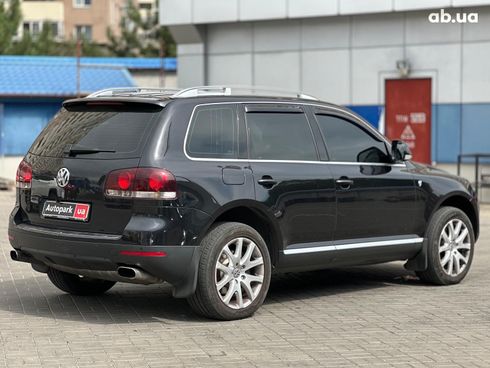 Volkswagen Touareg 2009 черный - фото 10