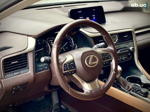 Lexus RX 2018 - фото 20