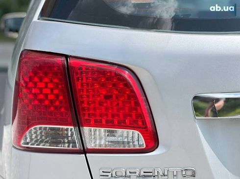 Kia Sorento 2010 - фото 13