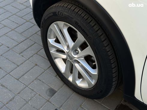 Nissan Juke 2012 белый - фото 9