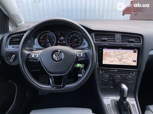 Volkswagen e-Golf 2019 - фото 30