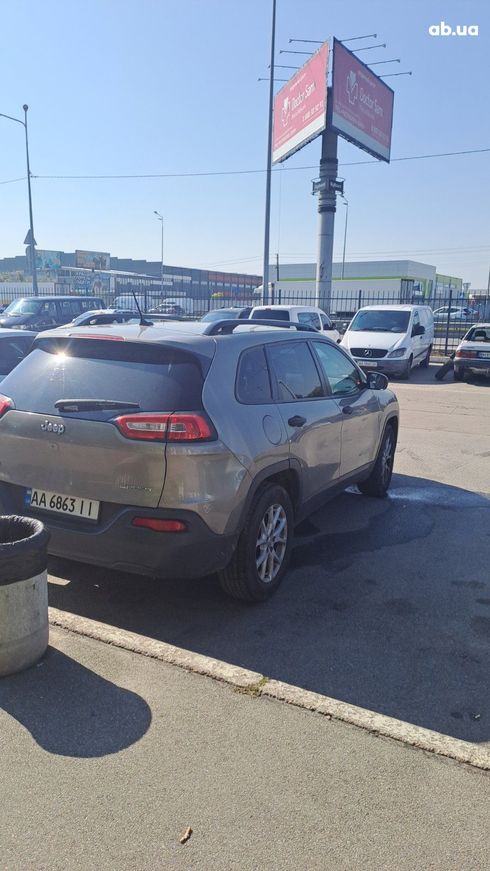 Jeep Cherokee 2017 серый - фото 7