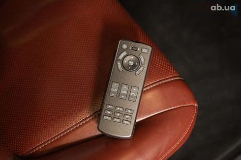 Lexus LX 2015 - фото 29