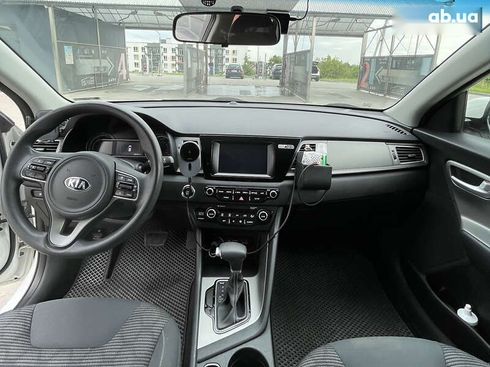 Kia Niro 2017 - фото 14