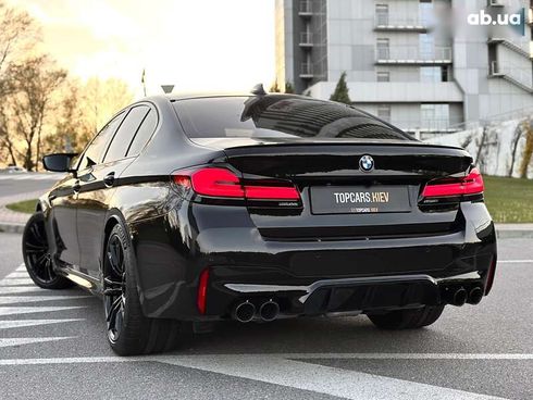 BMW M5 2022 - фото 11