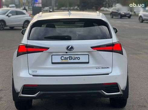 Lexus NX 2020 - фото 13