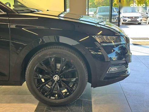 Skoda Octavia 2021 - фото 8
