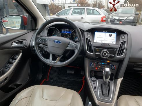 Ford Focus 2016 красный - фото 27