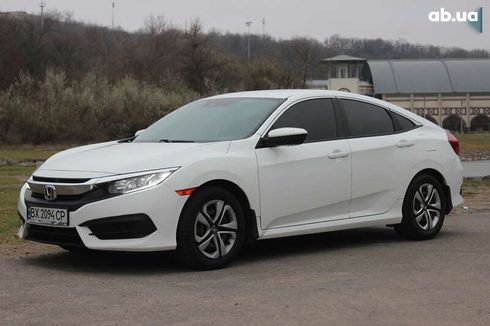 Honda Civic 2018 - фото 2