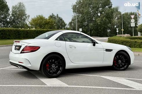 Mercedes-Benz SLC-Класс 2019 - фото 24