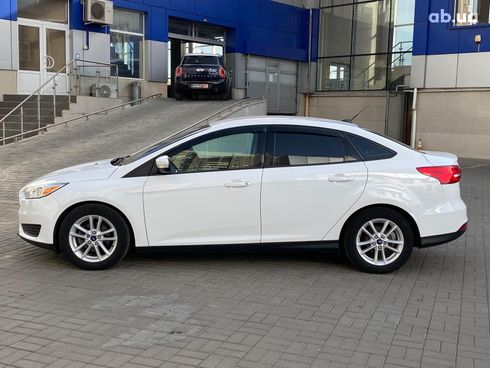 Ford Focus 2017 белый - фото 8