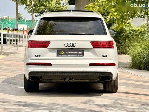 Audi Q7 2018 - фото 9