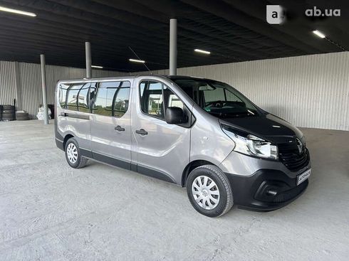 Renault Trafic 2016 - фото 9