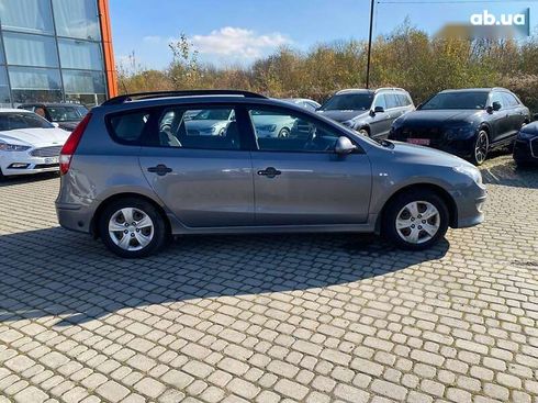 Hyundai i30 2011 - фото 8