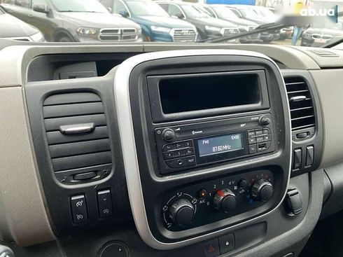 Renault Trafic 2019 - фото 13