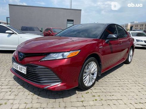 Toyota Camry 2019 - фото 4