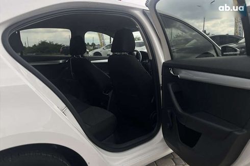 Skoda Octavia 2015 - фото 12