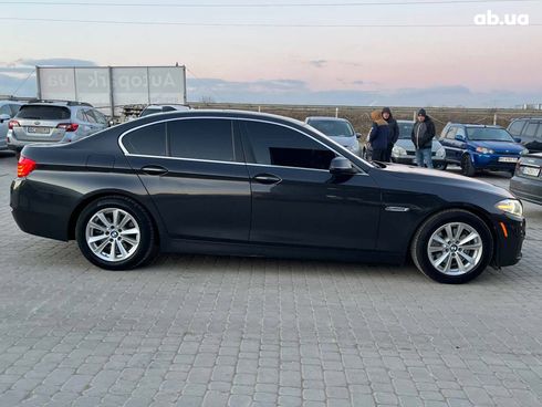 BMW 5 серия 2015 серый - фото 4