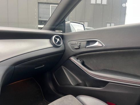 Mercedes-Benz CLA-Класс 2016 серый - фото 33