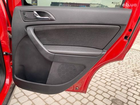 Skoda Yeti 2014 красный - фото 22