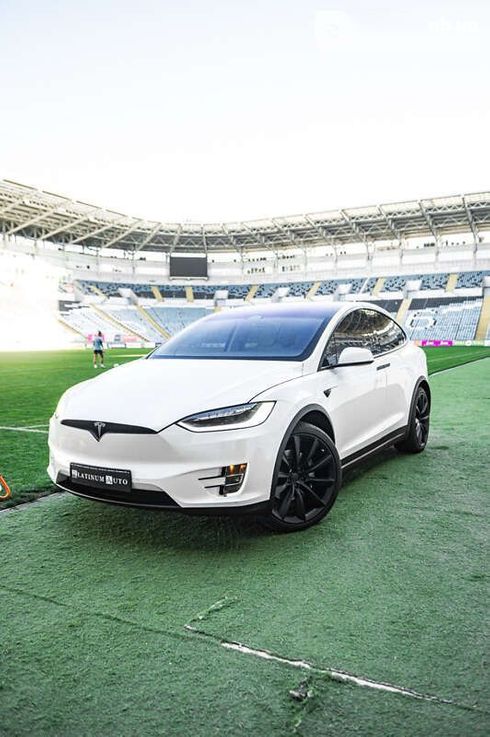 Tesla Model X 2017 - фото 5