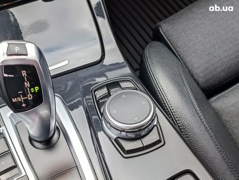 BMW 5 серия 2013 белый - фото 21