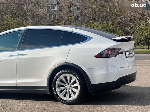 Tesla Model X 2019 - фото 10