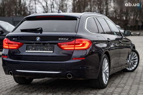 BMW 5 серия 2017 - фото 10