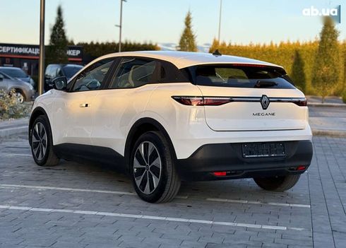 Renault Megane 2023 - фото 6