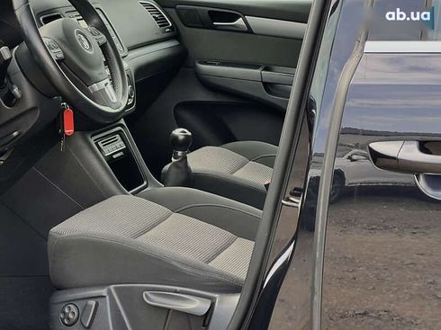Volkswagen Sharan 2012 - фото 23