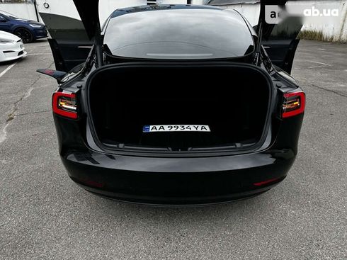 Tesla Model 3 2021 - фото 10