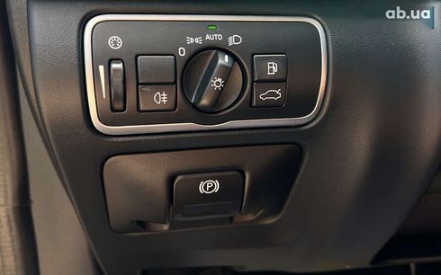 Volvo XC60 2017 - фото 21