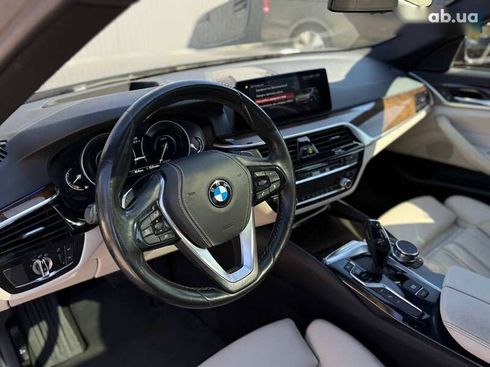 BMW 5 серия 2018 - фото 24