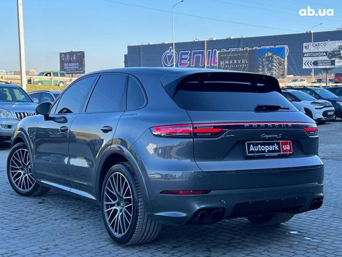 Porsche Cayenne 2019 серый - фото 7
