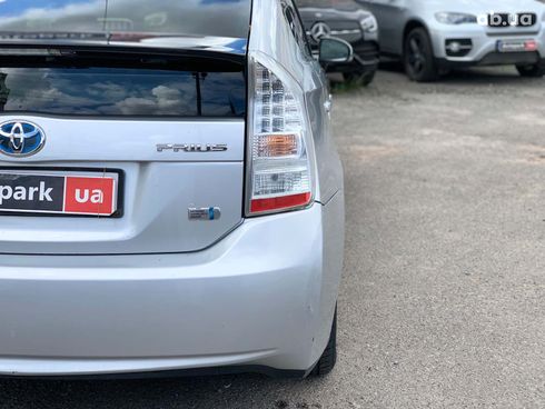 Toyota Prius 2010 серый - фото 28