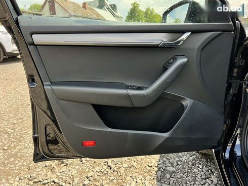 Skoda Octavia 2020 - фото 25