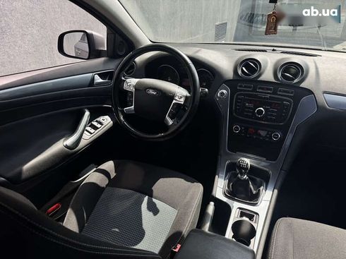 Ford Mondeo 2011 - фото 12