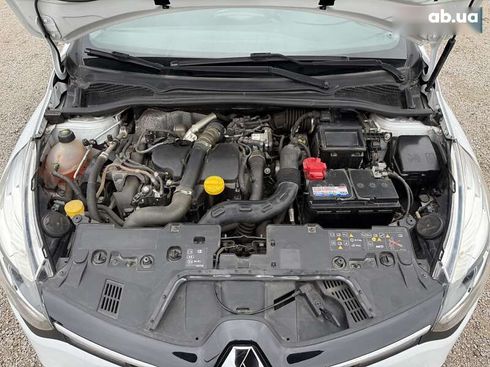 Renault Clio 2016 - фото 28