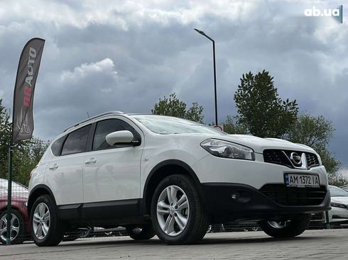 Nissan Qashqai 2010 - фото 12